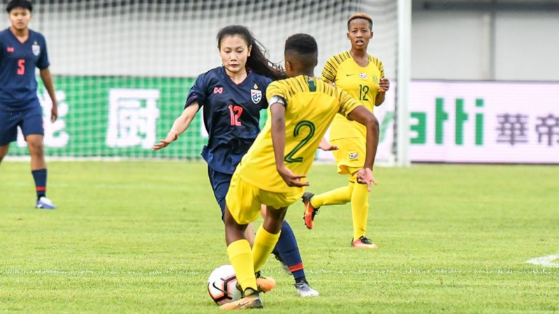 ฟุตบอลหญิง U19 สิบคนเอาชนะแอฟริกาใต้ 3-0 นัดแรกศึกสี่เส้าที่จีน