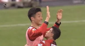 คอมเมนต์แฟนบอลญี่ปุ่นเกี่ยวกับชนาธิปในเกมที่ซับโปโร 3-0 นาโกย่า