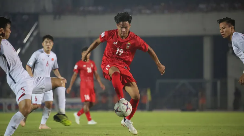 ความคิดเห็นแฟนบอลเวียดนามหลังเสมอเมียนมา 0-0 ศึก AFF Cup 2018