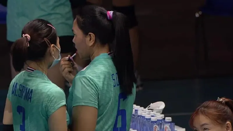 อรอุมา สิทธิรักษ์