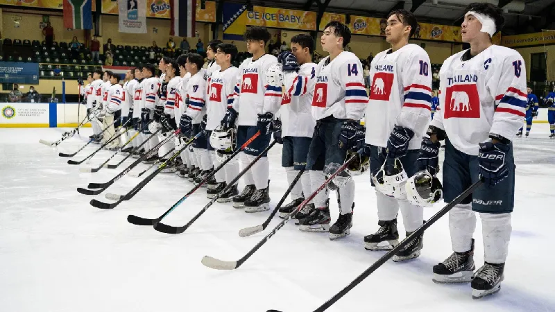 ฮอกกี้น้ำแข็งชายไทยคว้าเหรียญเงินศึก 2022 IIHF World Championship Division III Group B