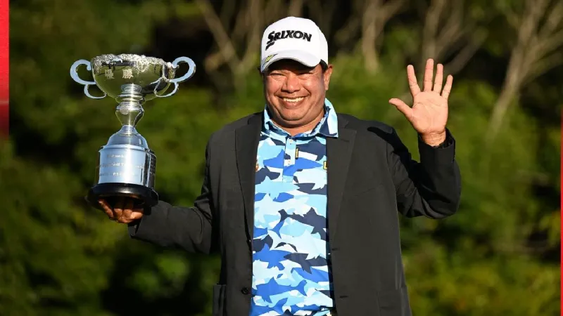 โปรหมายร้อนแรงต่อเนื่อง คว้าแชมป์เจแปนกอล์ฟเจแปน ซีเนียร์ฯ 5 รายการติด