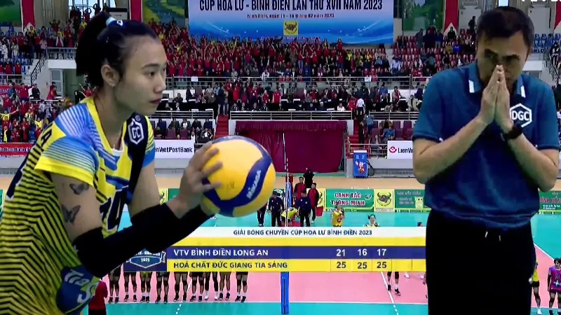 ฑิชาญาและโค้ชเต้ พาทีมหัวชัดดึ๊กซาง คว้าแชมป์ ฮัวลู-บินเดียน คัพ 2023
